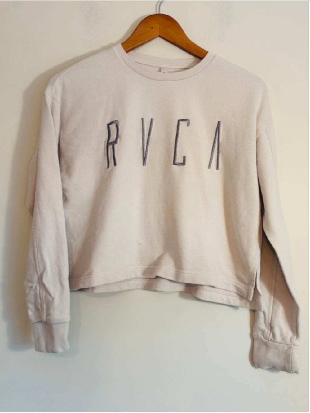 RVCA Embroidered Crew Neck Sweatshirt Womens XS with Gray Logo Athleisure